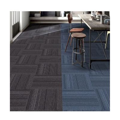 Pvc antidérapant avec support de style moderne de luxe 100% Pp carreaux de bureau pour le commerce