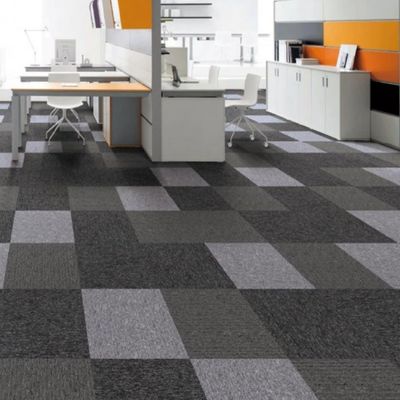 Carreaux de tapis de bureau de luxe commerciaux carrés 50x50 Isolation acoustique