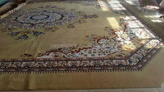 Tapis oriental en laine tuffée en boucle avec un design et une couleur personnalisables
