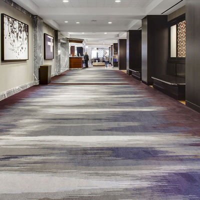 Design Abstract Pattern Ligne à l'épreuve du feu Matériau PP Tapis d'hôtel pour salon moderne