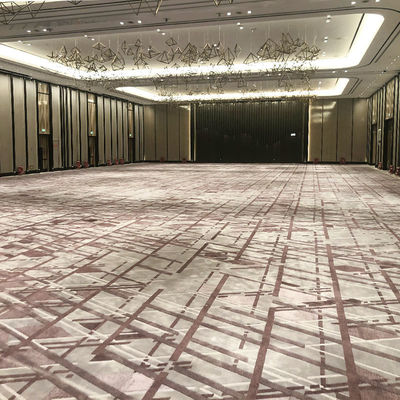 Design Abstract Pattern Ligne à l'épreuve du feu Matériau PP Tapis d'hôtel pour salon moderne