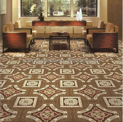 Couleur personnalisée Wilton tissé 4m Rouleau de motif floral Tapis mur à mur en 100% nylon