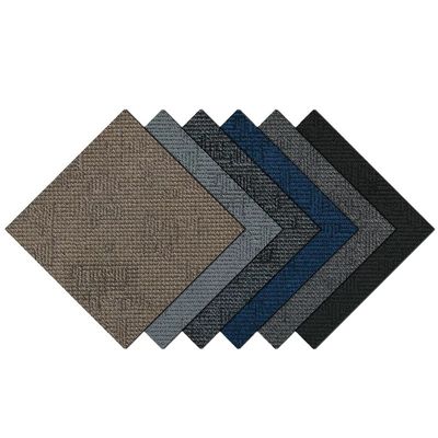 Carreaux de tapis en PP/polypropylène modulaires rectangulaires avec motif géométrique