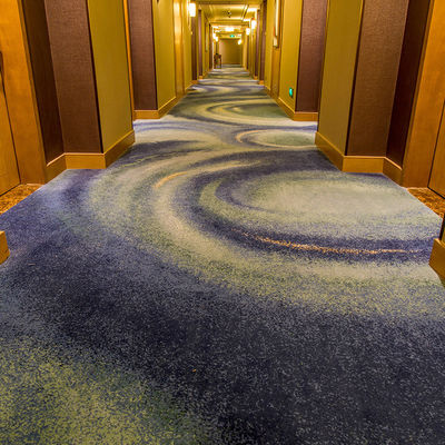 Tapis de sol de salle de banquet en laine grise moderne et en nylon pour les couloirs des chambres d'hôtel