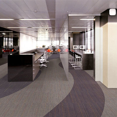 Salle de commerce Traffic élevé Pp Tapis 50*50 Plancher de bureau en jacquard Pièces de fond de tapis bibliothèque