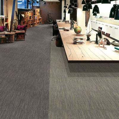 Carreaux de tapis carrés en polypropylène nylon polyester pour le bureau, la cuisine et la décoration de la chambre