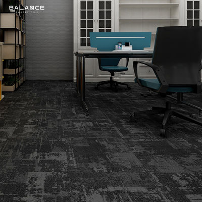 Taille moyenne Trafic lourd style noir 600X600 Carpet Carreaux de bureau Nylon Jacquard Carpet