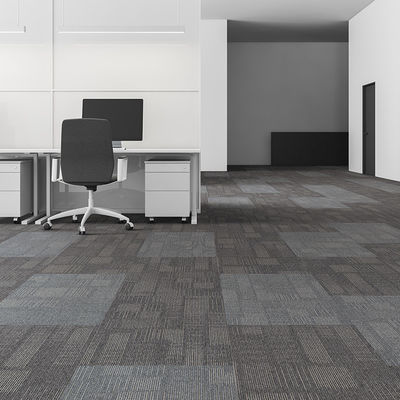 Portals imperméable à l'eau en nylon carré ou rectangulaire PVC modulaire carpet de bureau carreaux 50 * 50cm