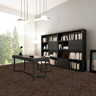 Carreaux de tapis en PVC à motif carré pour bureau et maison 100%matériau en polypropylène