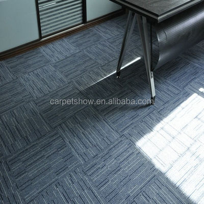 Commercialisation de carreaux modulaires en PVC 100% en polypropylène pour les planchers de prière de bureau