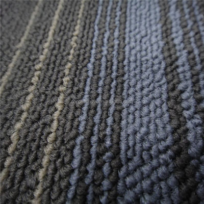 500mm*500mm PP Modulaire Carpet Carreaux de PVC de la machine de soutien Fabriqué Carpet pour la chambre à coucher