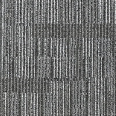 Carreaux de tapis d'exposition en polypropylène 50x50 pour revêtements de sol de bureaux et d'hôtels durables