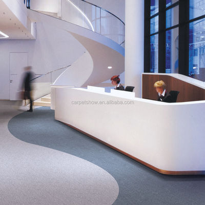 Carreaux de moquette en PVC de surface en PP décoratif pour des bureaux commerciaux