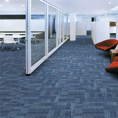 Carreaux de tapis de bureau 50x50 avec motifs imprimés en jacquard faits à la main et conception antidérapante