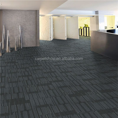 520 g/m2 de carreaux de moquette de style côte Le choix parfait pour les entreprises modernes en Malaisie