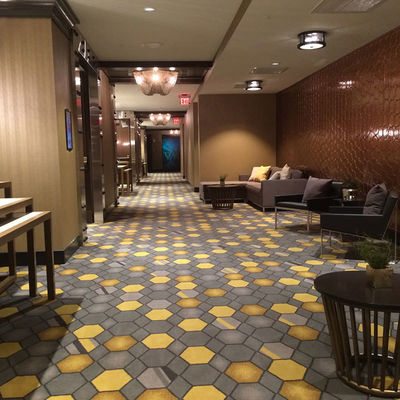 Des tapis de l' hôtel avec 80% de laine et 20% de nylon.