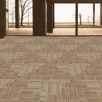 520g/sqm Poids de pile Carpet de salle commerciale avec PVC et PP Surface