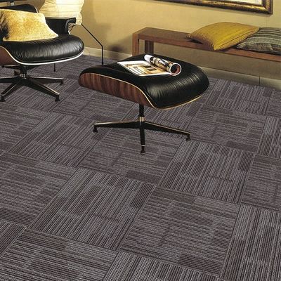 520g/sqm Poids de pile Carpet de salle commerciale avec PVC et PP Surface
