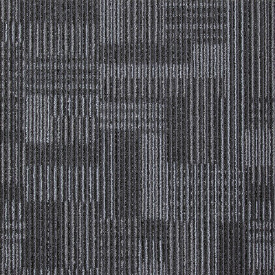 Construction à plusieurs niveaux de tapis gris de style moderne pour l'espace de spectacle théâtral