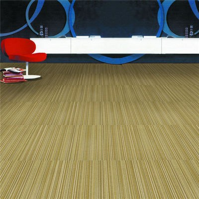 50x50cm carreaux de tapis en PP pour bureau hôtel maison plancher de chambre à coucher en bande