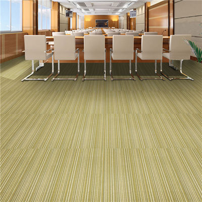 50x50cm carreaux de tapis en PP pour bureau hôtel maison plancher de chambre à coucher en bande