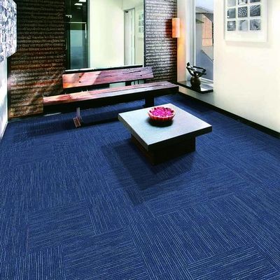 2.5/4.0 mm Hauteur de pile Carreaux de tapis en nylon PP avec support bitumineux de chez Affordable