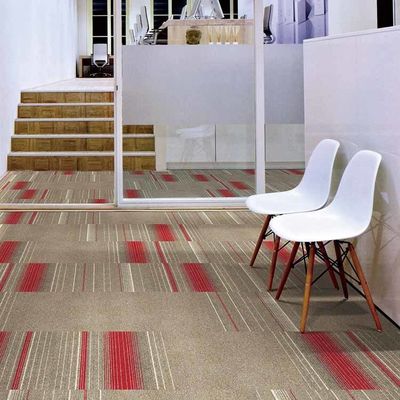 Carreaux de tapis commerciaux avec un fond de nylon et de bitume à pile moyenne pour les sols de bureaux