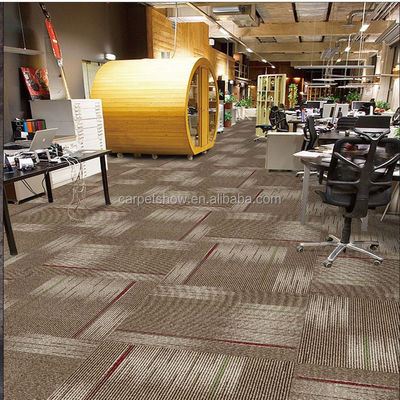 Carreaux de bureau modulaires en nylon de 100 cm avec hauteur de pile de 4,5 mm pour espaces commerciaux