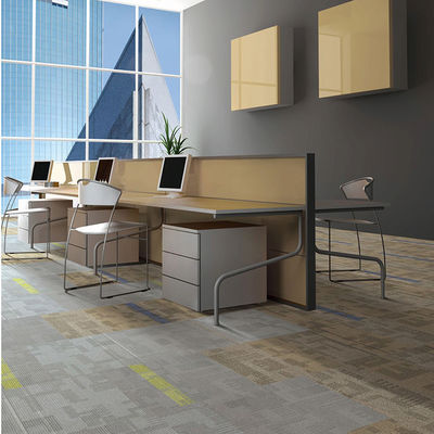 Carreaux de moquette pour bureaux commerciaux 100% nylon avec support en fibre de verre PVC
