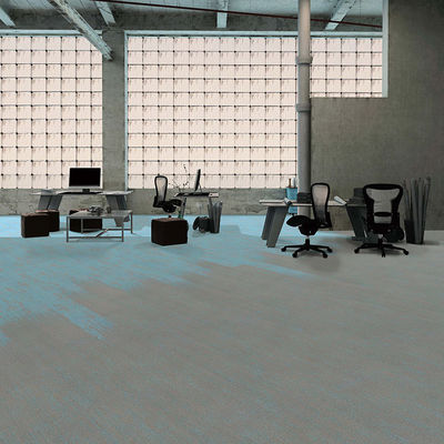 Carreaux de tapis commerciaux de bureau en PVC carré pour le camping