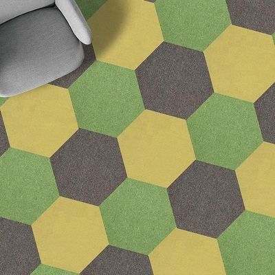 Hexagon Commercial 100% SD tapis en nylon carreaux de plancher de tapis machine touffue pour la durabilité