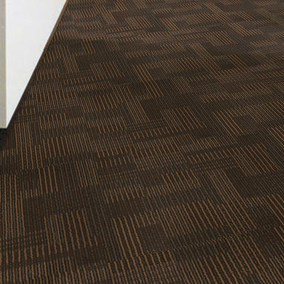 4500g/m2 -3% du poids total carré PVC carpet ignifuge carreaux de fils pour la décoration intérieure