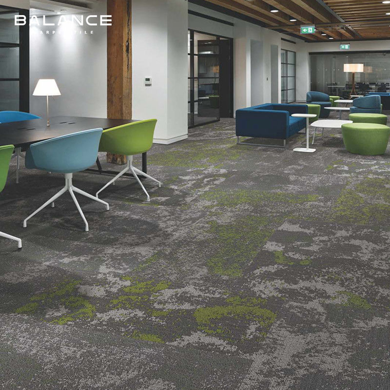 Pile moyenne couleurpoint insonorisée Cube lavable Salle de bureau Carpet commerciaux