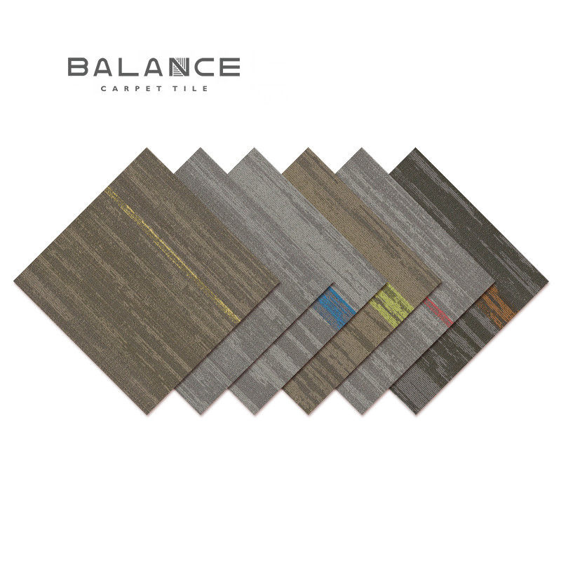 Carreaux de tapis d'équilibre pour des sols de bureau écologiques antidérapants La Alfombra De La Oficina
