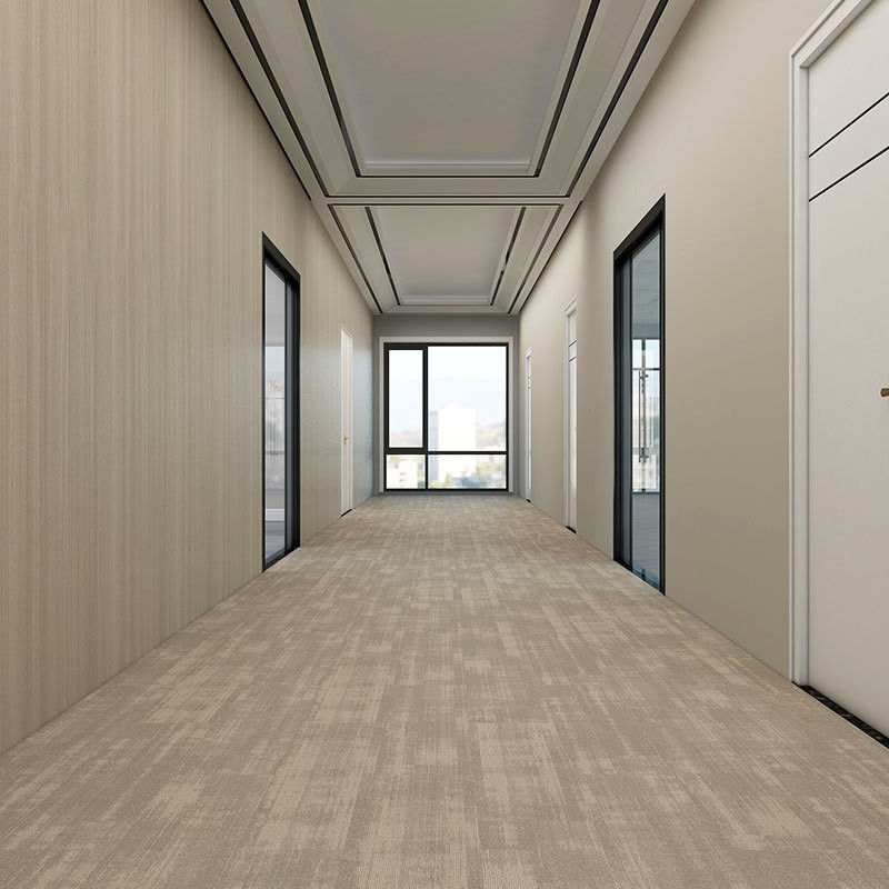 Carpet de haute qualité résistant à l'usure bureau amovible carreaux de sol modernes sûrs PVC carreaux de nylon épais
