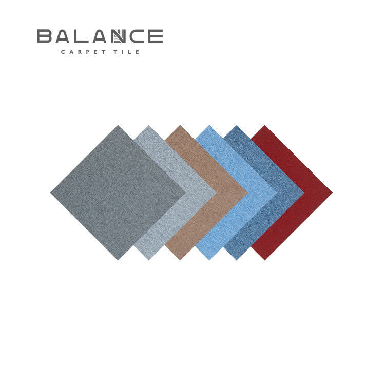 Tissé à la main, tapis de sol en vinyle fabriqués à la machine avec support de bitume commercial en PP rembourré