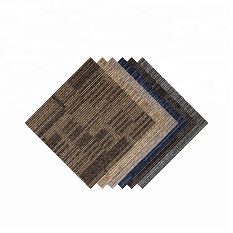 520g/sqm Poids de pile Carpet de salle commerciale avec PVC et PP Surface