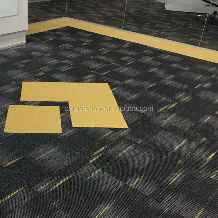 Carreaux de bureau modulaires en nylon de 100 cm avec hauteur de pile de 4,5 mm pour espaces commerciaux
