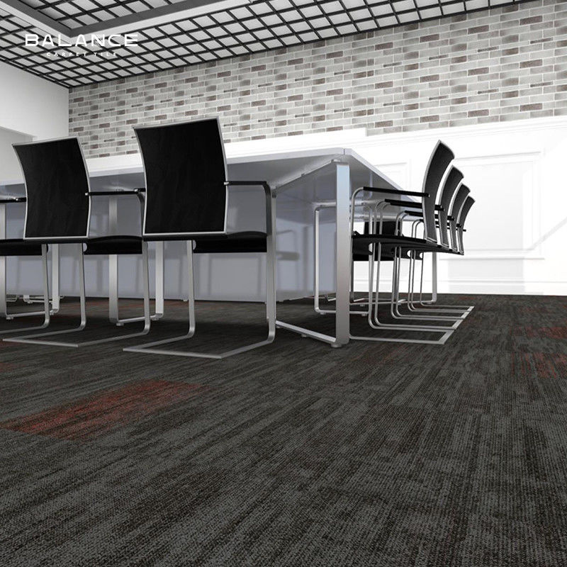 Tapis modulaire en PVC à pile en boucle simple sur mesure pour les motifs modernes dans les espaces commerciaux