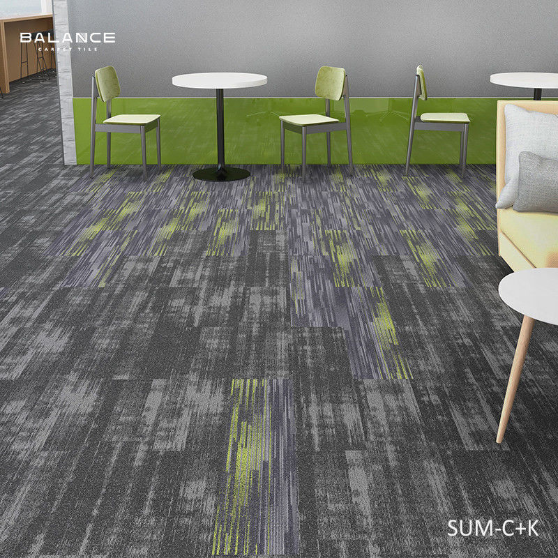 Modèle moderne Office commercial Tapis Carpet Carreaux maison Durable 3,0-5,0 mm d'épaisseur